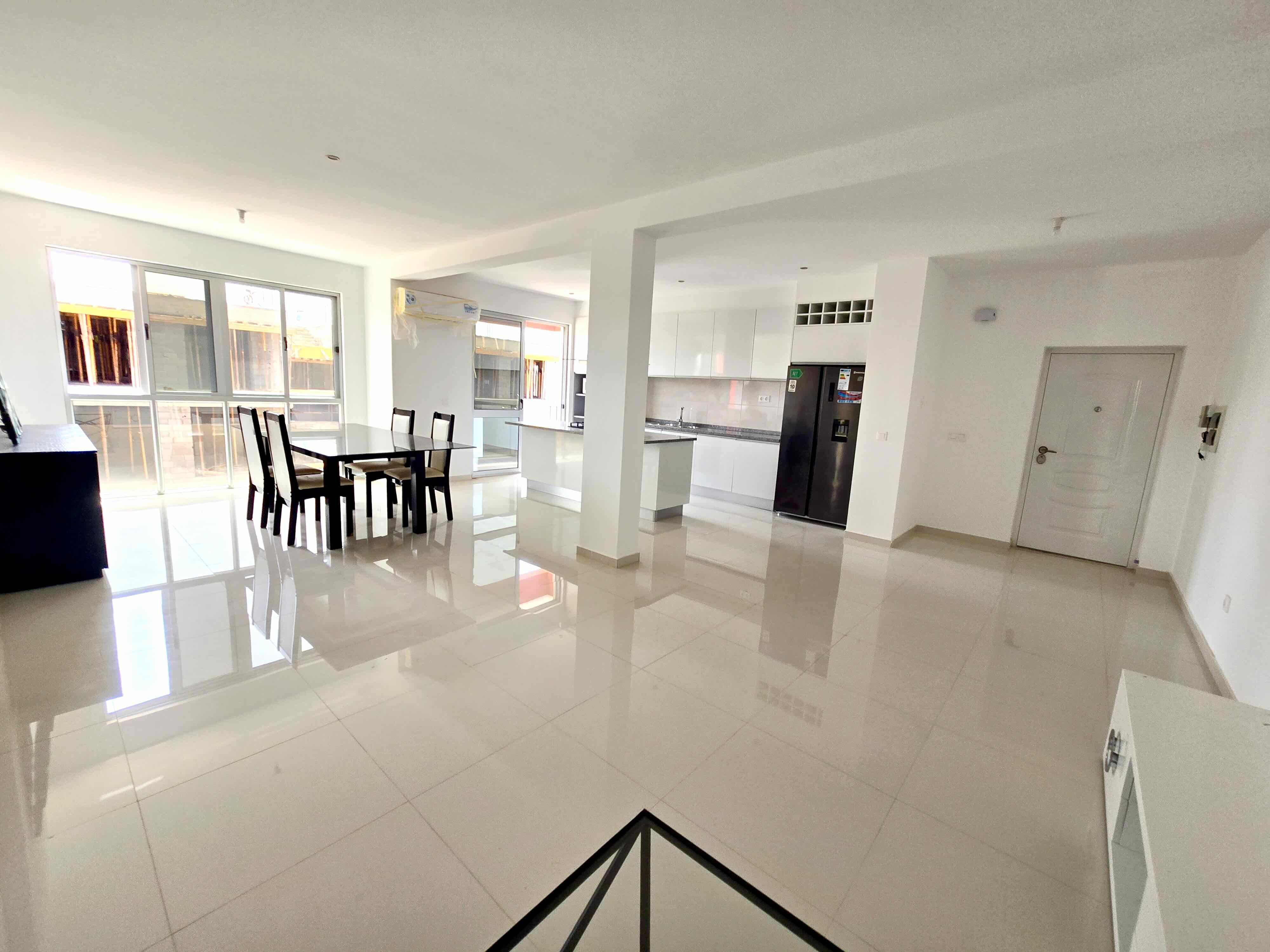 T3 Em Achada Grande Trás - Photo 2