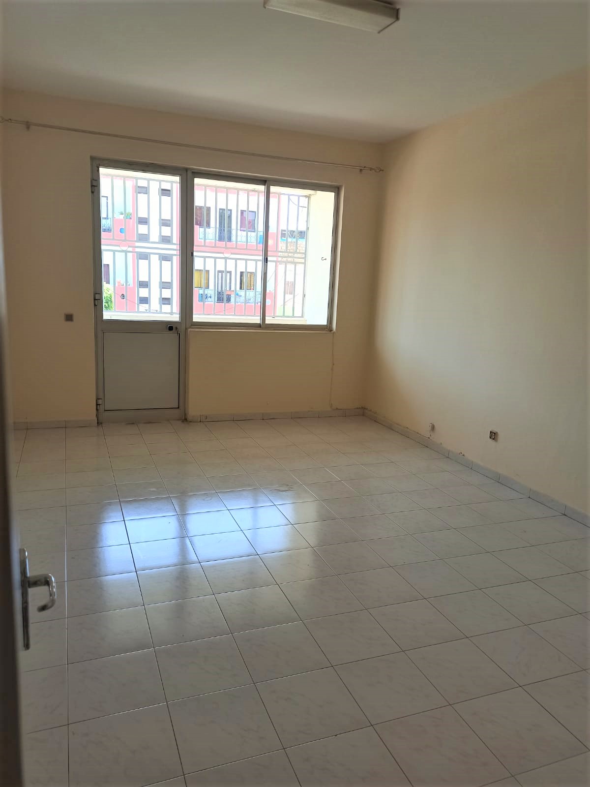 Moradia em Achada Santo António - Photo 2