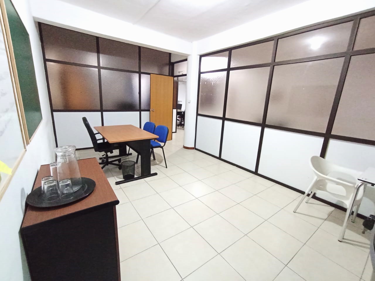 Escritório em Achada Santo Antônio - Photo 1