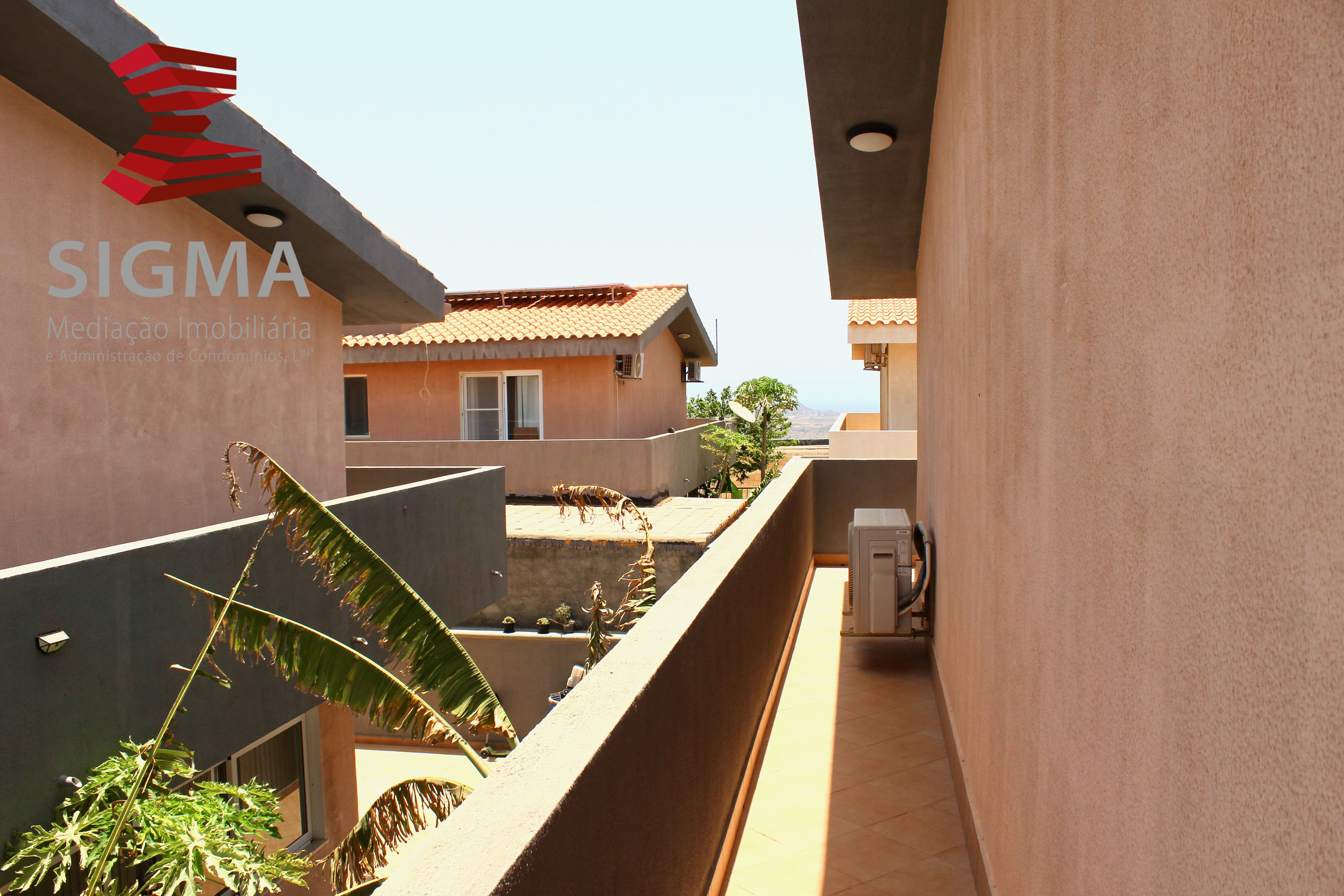 Moradia em Monte Babosa - Photo 1