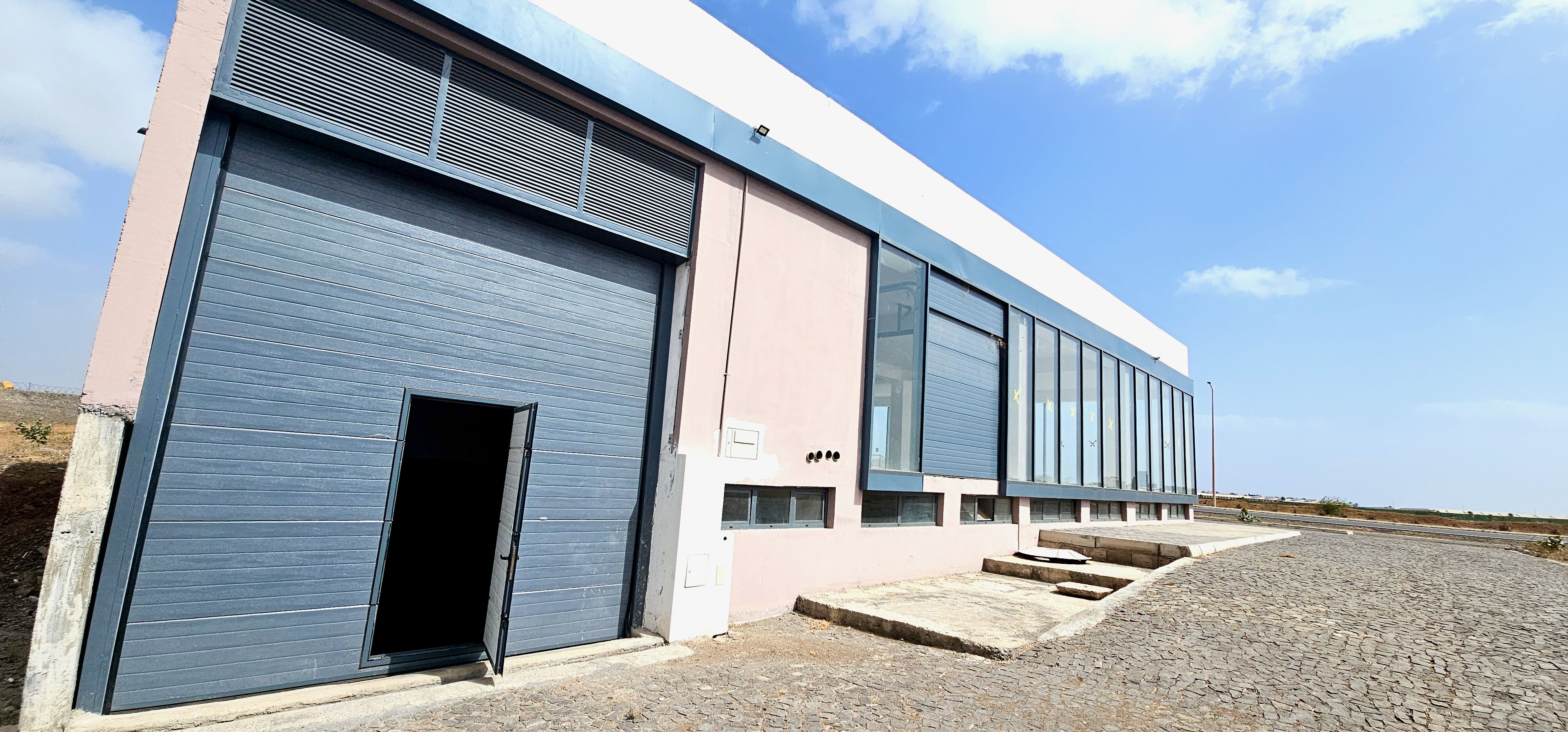 Showroom/Armazém, Achada Grande - Photo 3