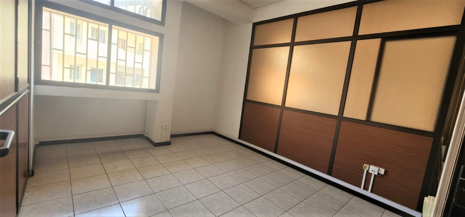 Escritório Avenida Cidade de Lisboa - Photo 1