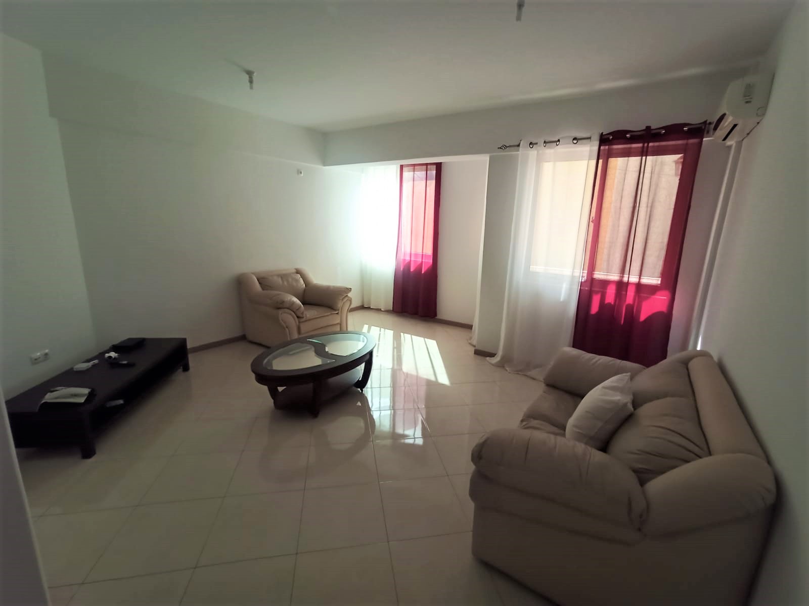 T3 Mobilado Em Chã de Areia, Praia. - Photo 2