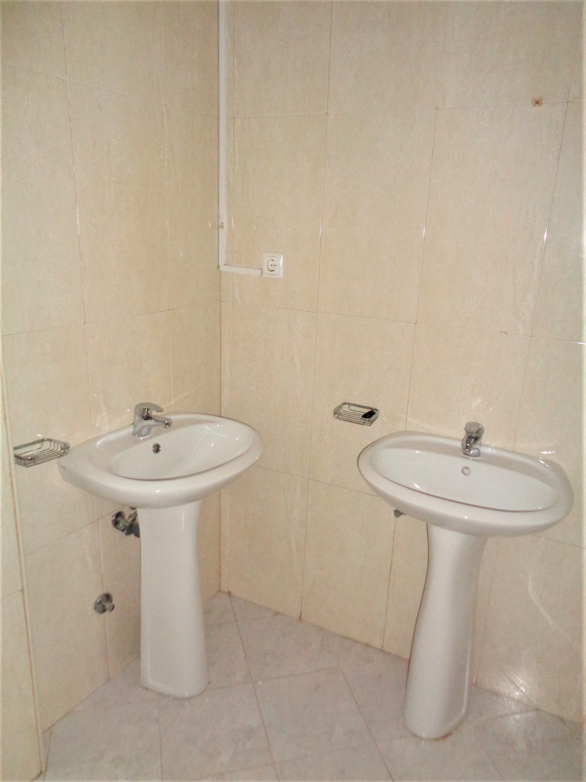 Escritório em Achada Santo António - Photo 1