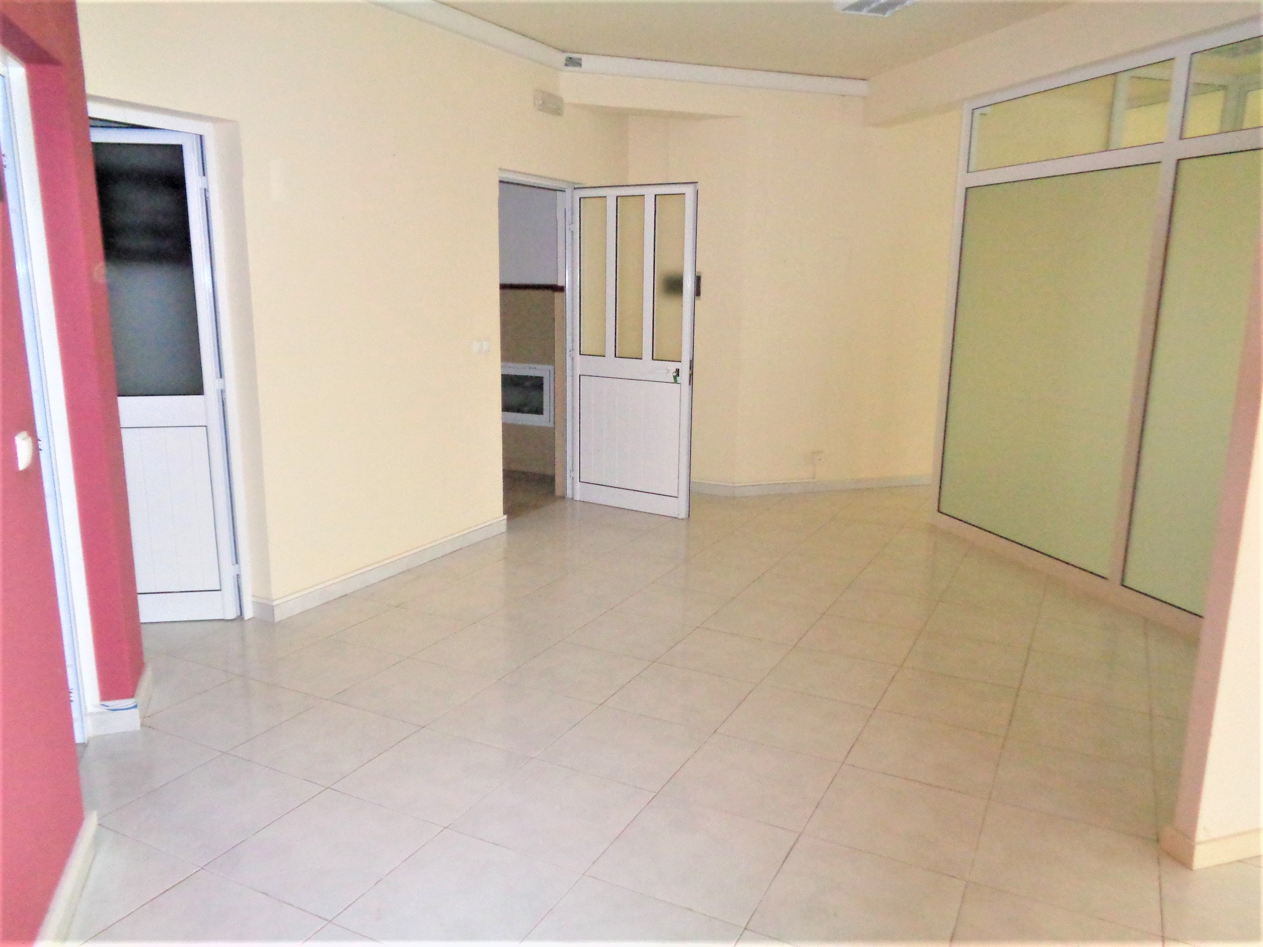 Escritório em Achada Santo António - Photo 3