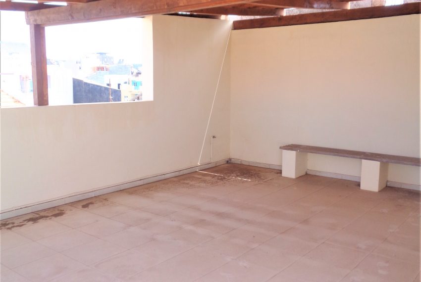 Moradia em Palmarejo - Photo 1