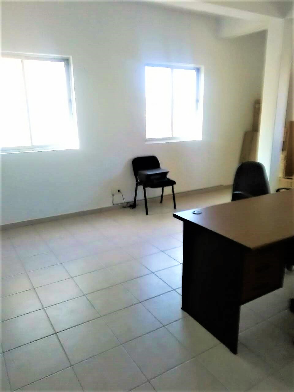 Escritório Achada Santo António - Photo 4