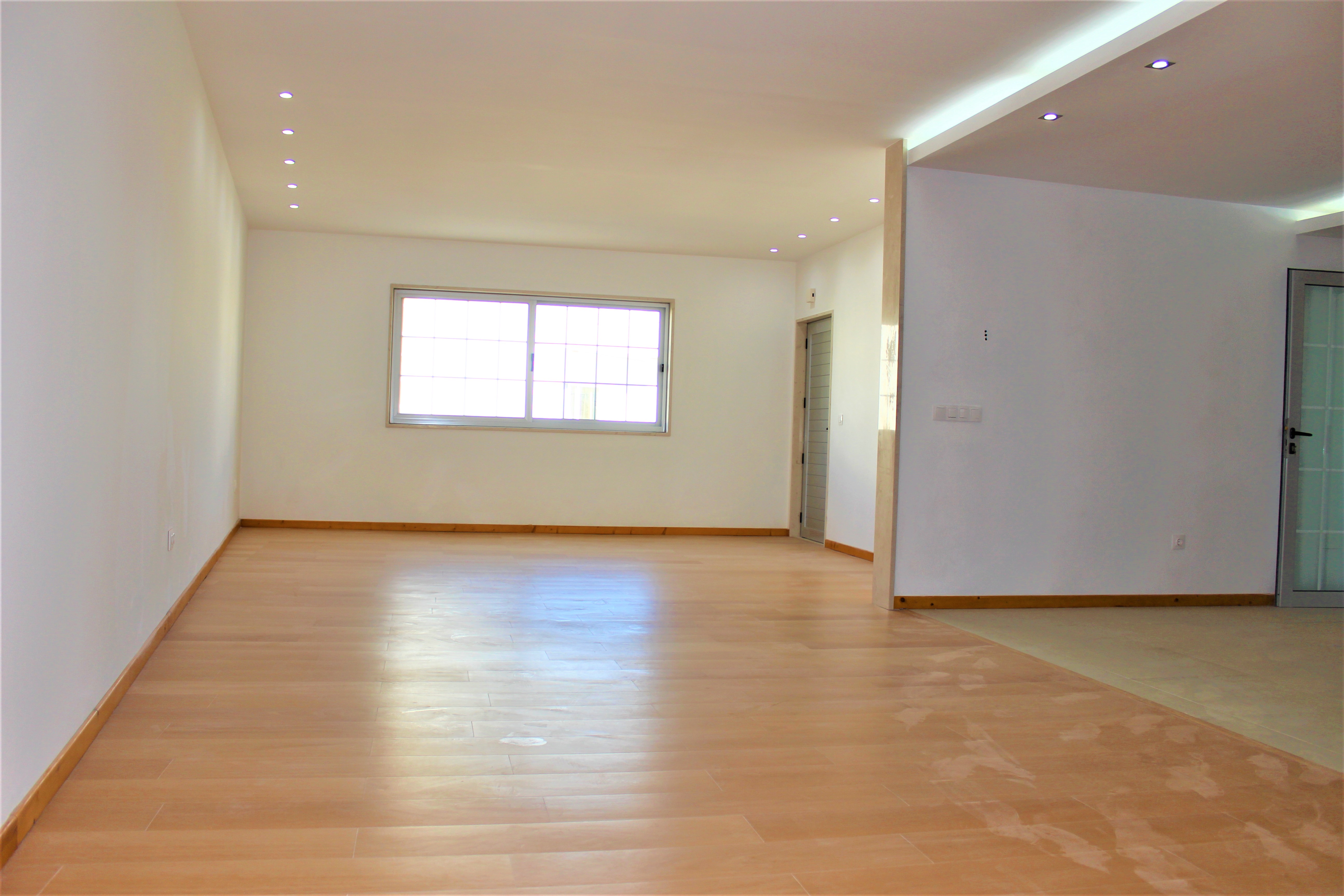 Arrenda-se Excelente T2 em Palmarejo - Photo 1