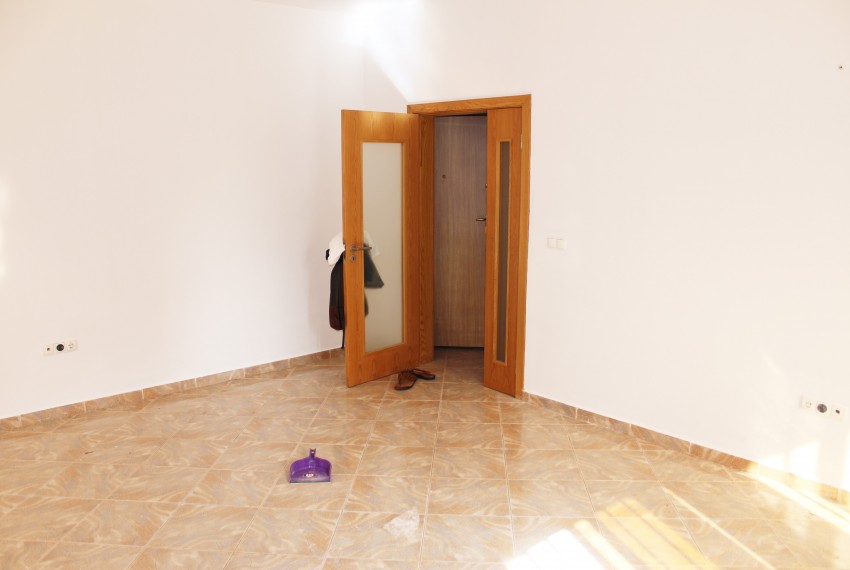 Arrenda-se Apartamento T3 em Palmarejo - Photo 2