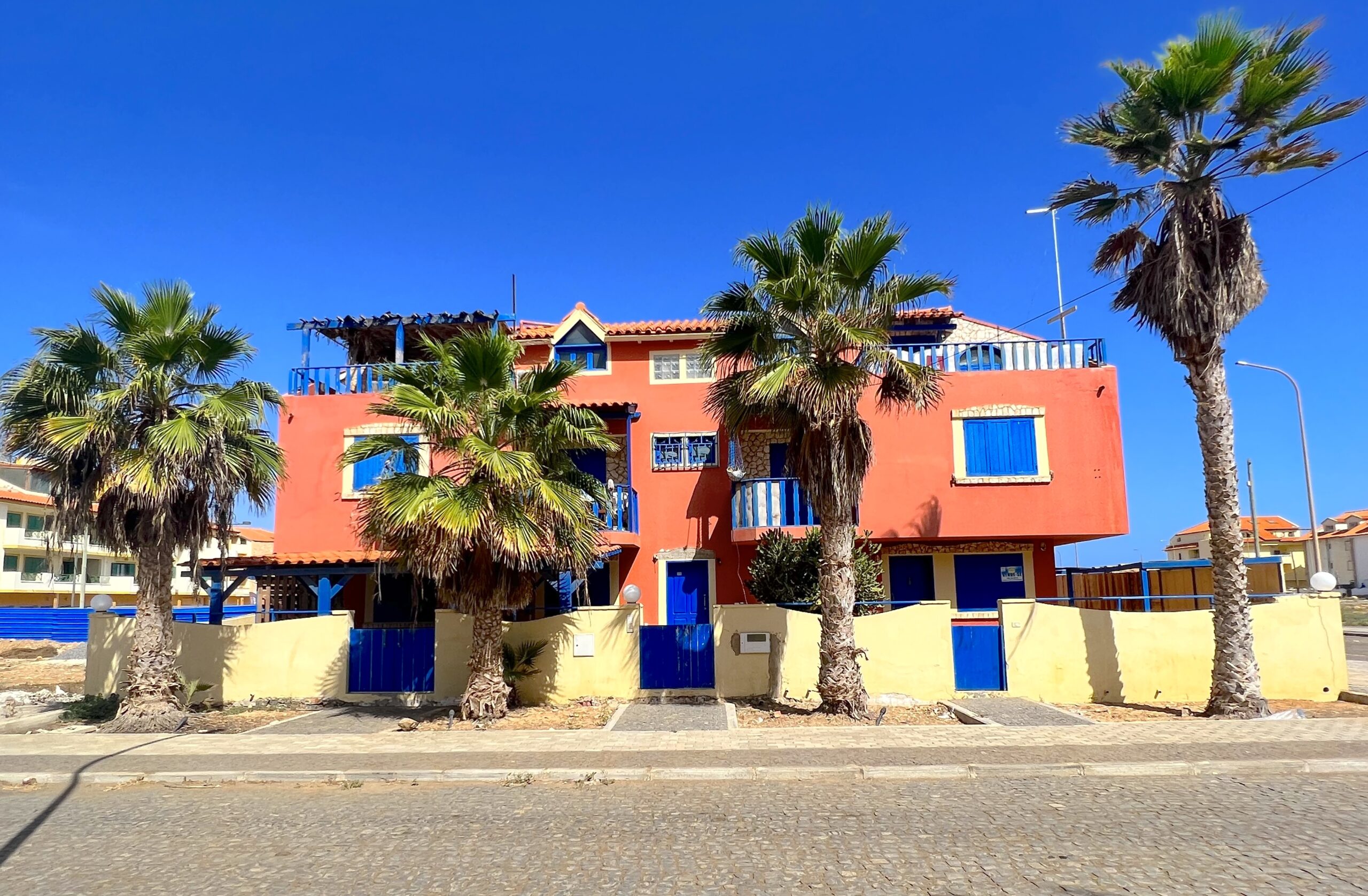Apartment with terrace sea view in a quiet area - Photo 2