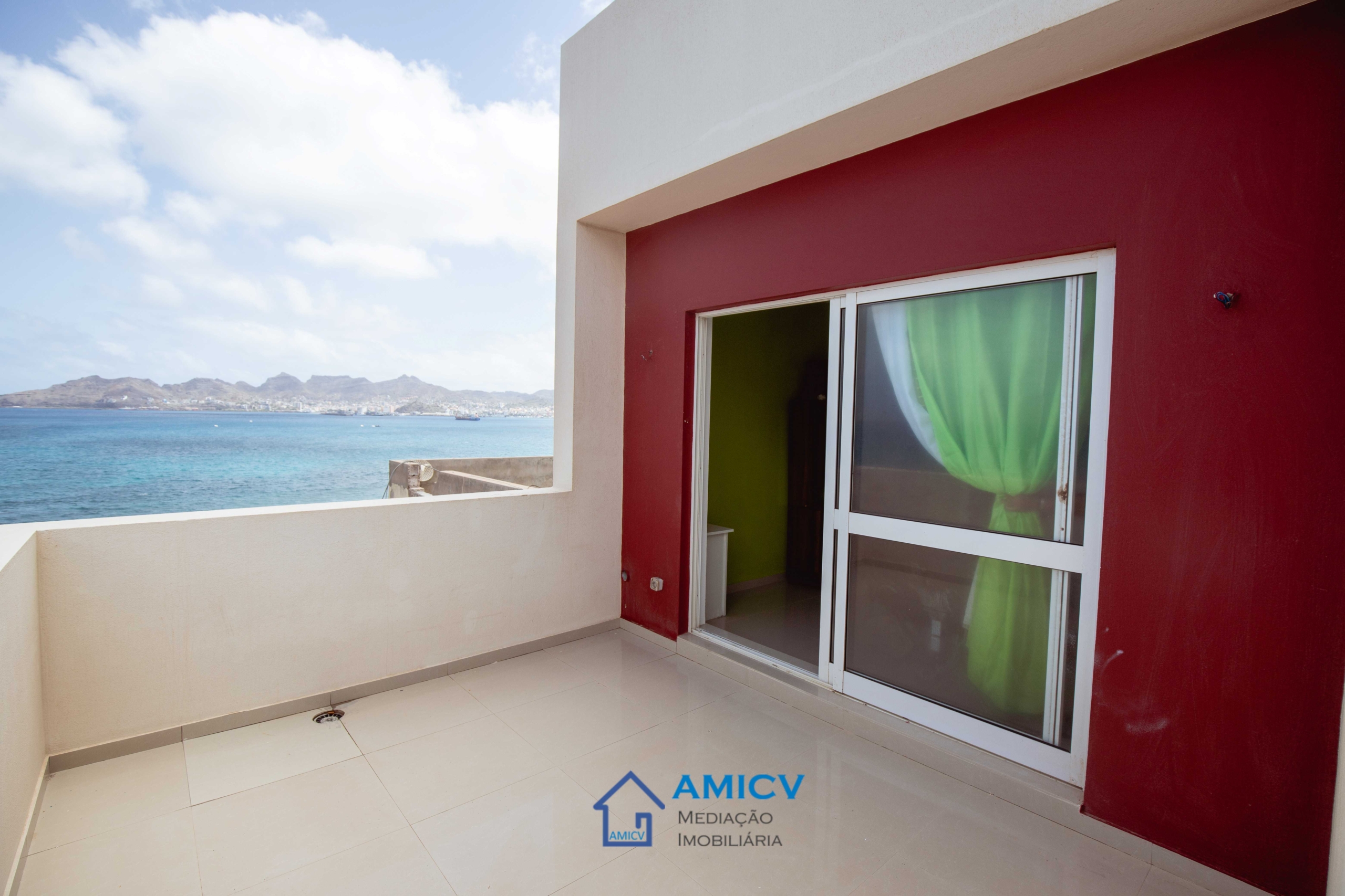 APT DUPLEX T4 LAZARETO – VISTA MAR - Photo 1