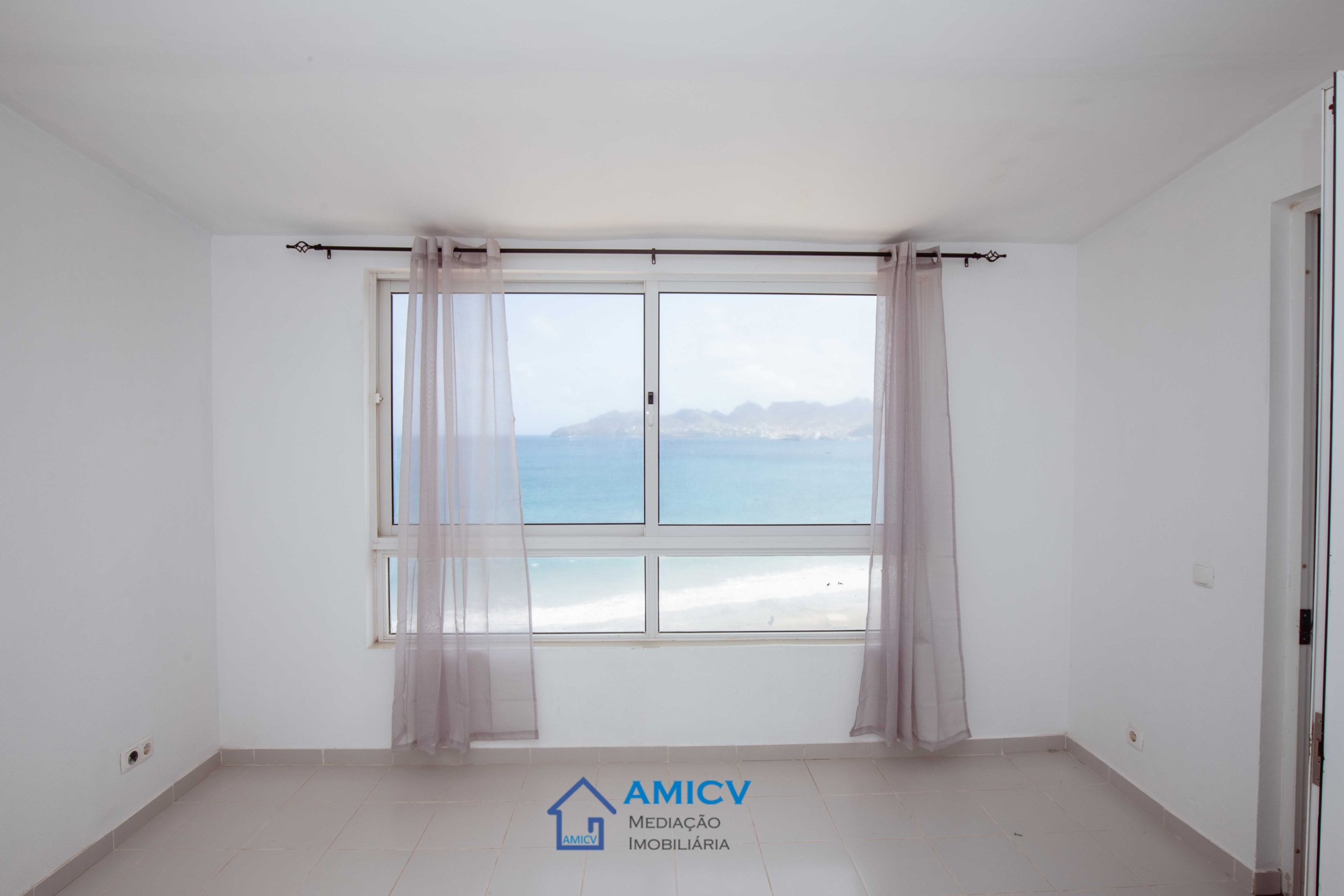 APT DUPLEX T4 LAZARETO – VISTA MAR - Photo 2