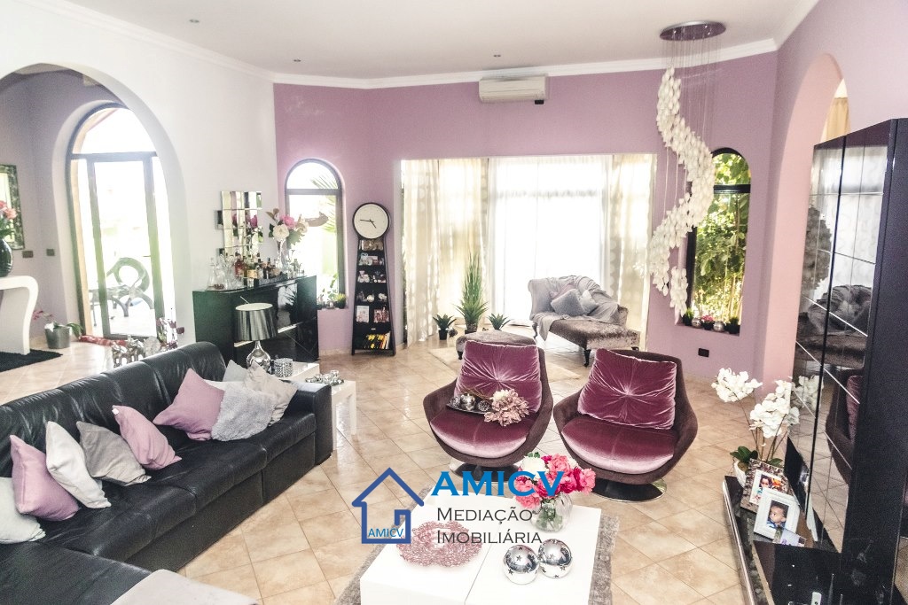 VIVENDA T4 CHÃ DE MARINHA