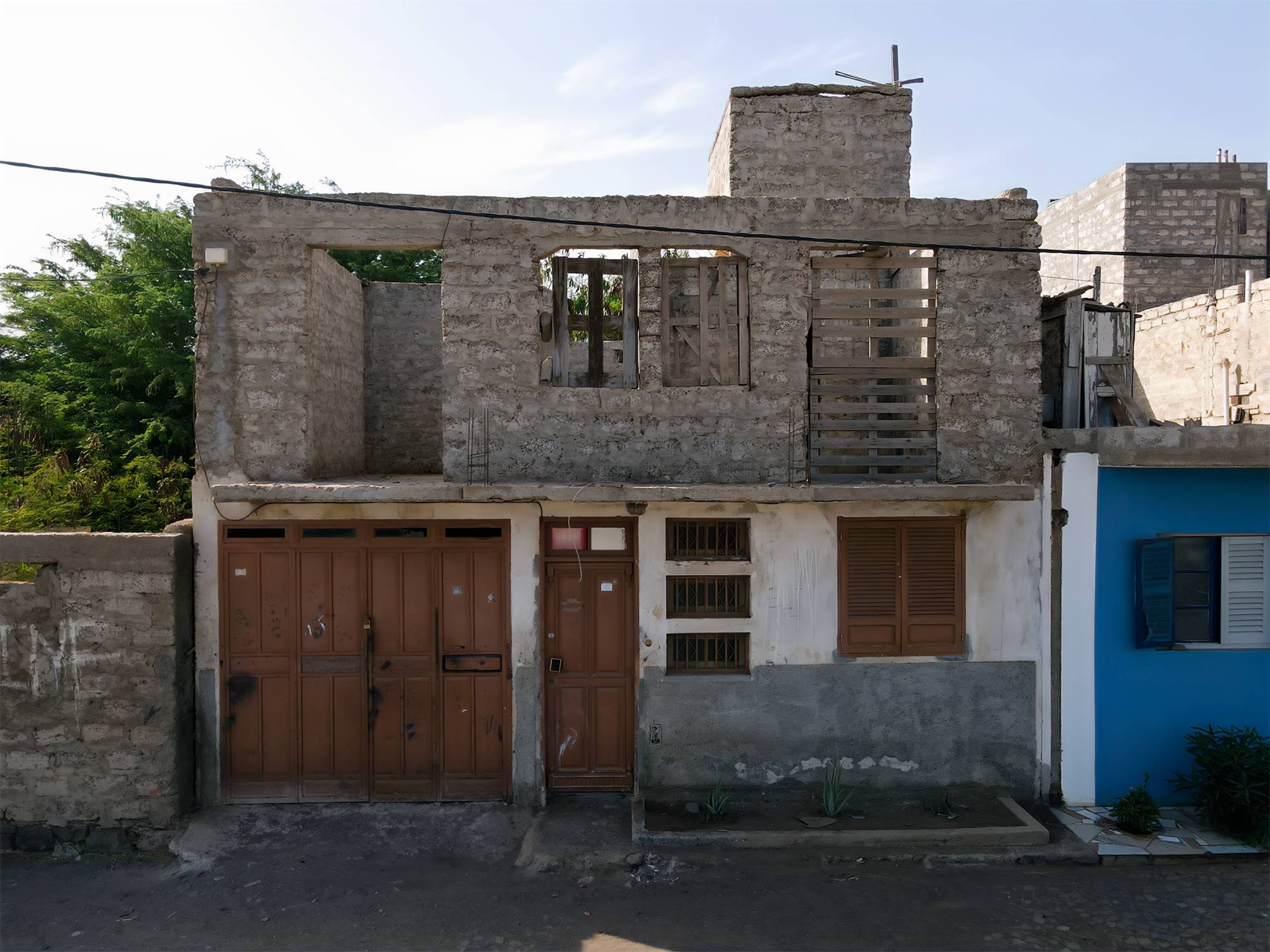 Prédio Urbano para Habitação - Horta Seca