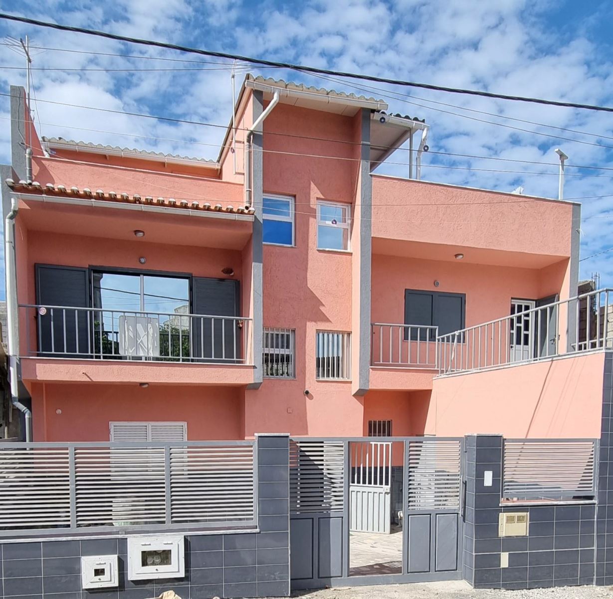 Apartamento T3 R/C Achada São Filipe - Photo 1