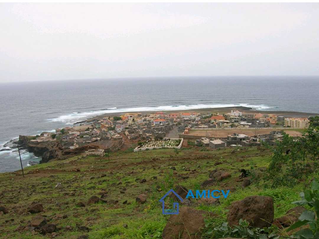 TERRENO PONTA DO SOL – 196M2
