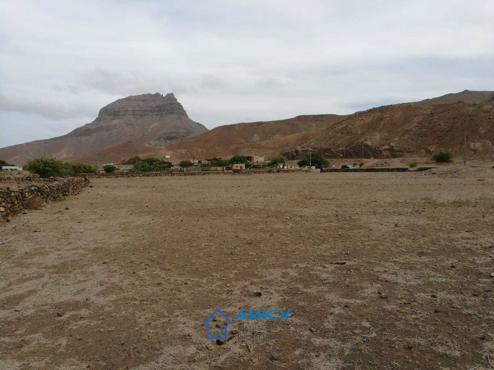 TERRENO RIBEIRA DE CALHAU – 6181M2 - Photo 1