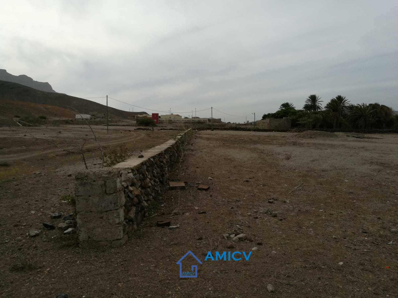TERRENO RIBEIRA DE CALHAU – 6181M2 - Photo 4