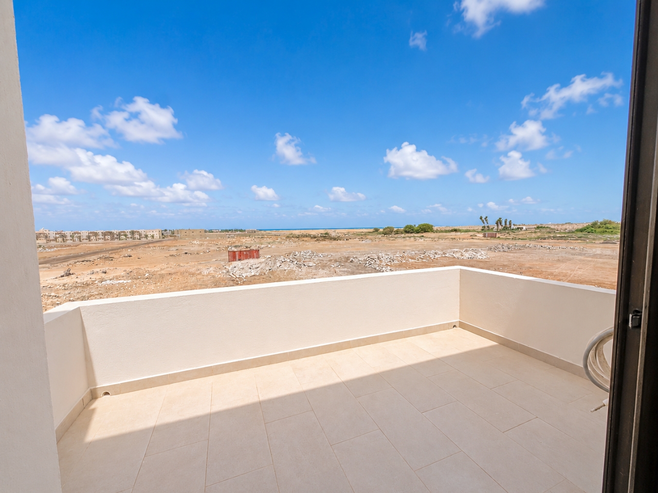 One-Bedroom Comfort Suite Apartments – Santa Maria - Photo 3