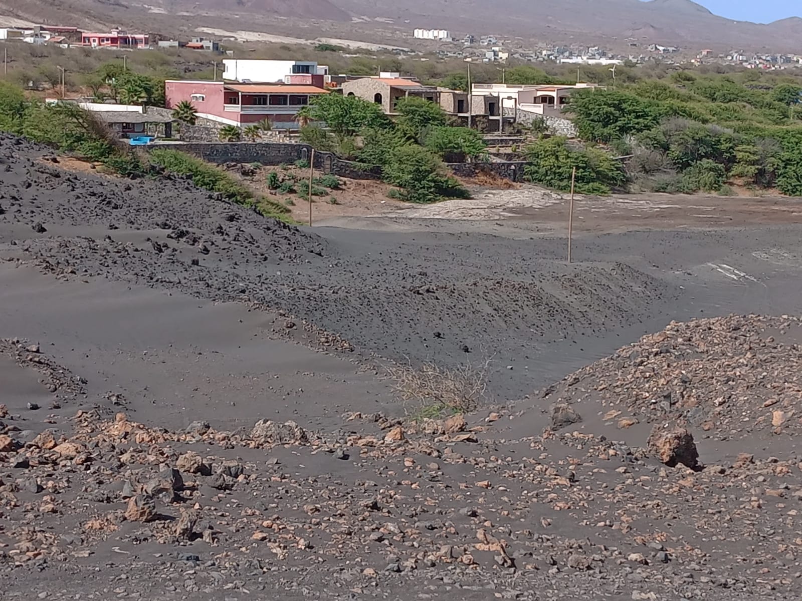 TERRENOS PRAIA DE TOPO – PORTO NOVO - Photo 4