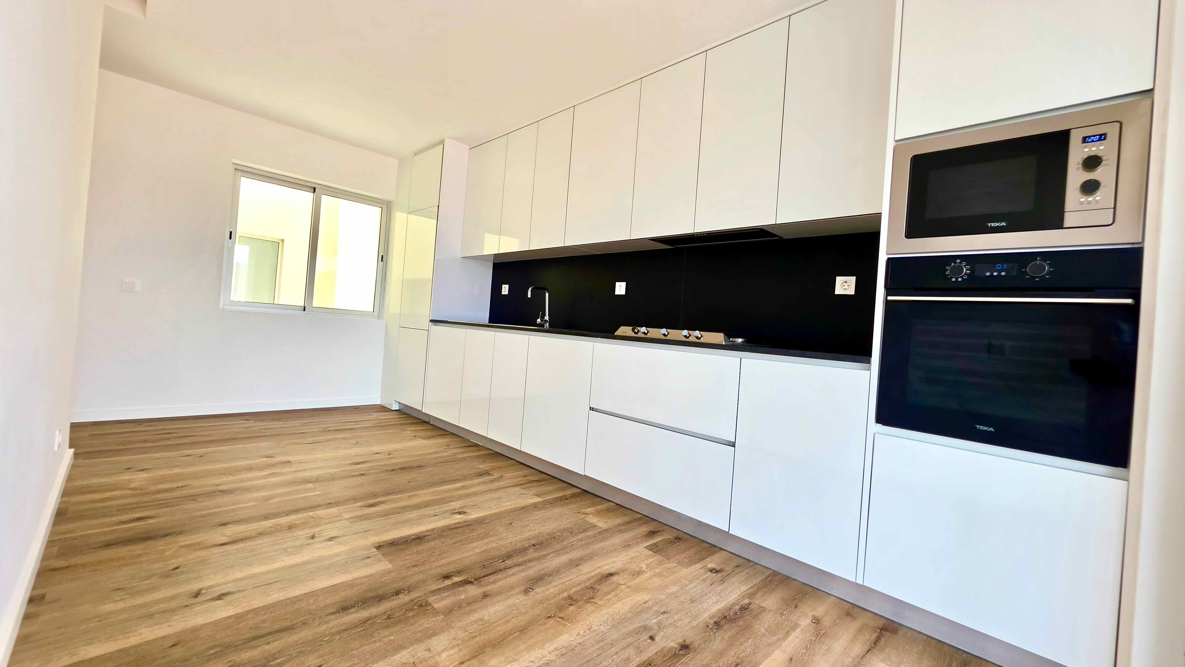 Apartamento T3 à Venda em Achada de Santo António - Photo 2