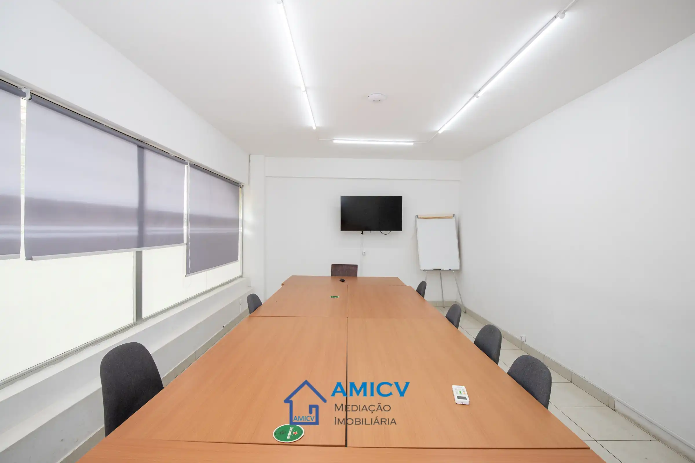 ESPAÇO MULTIFUNÇÕES CENTRO MINDELO | ARRENDAMENTO - Photo 2